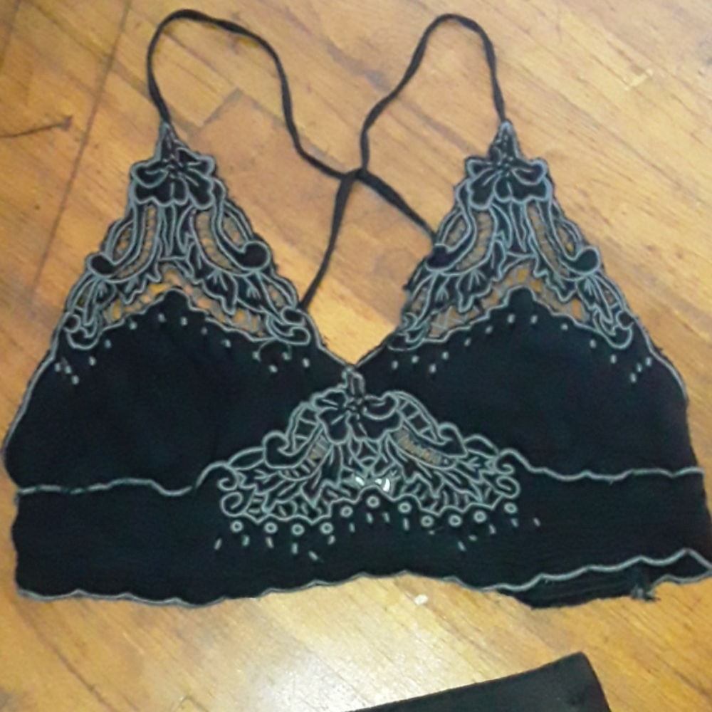 Black and grey bralette/cropped top